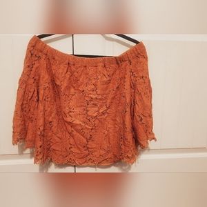 LACE OFF SHOULDER BLOUSE